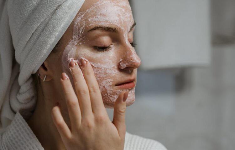 50代女性ミニマリストのスキンケアやコスメをシンプルにミニマルに暮らすための化粧品収納術