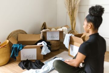 部屋がごちゃごちゃで毎日ヘトヘトスッキリ片付けるコツを3つ紹介